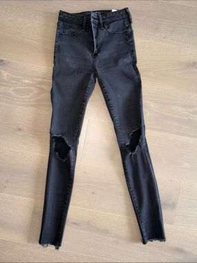 Abercrombie & Fitch Black Distressed High-Rise Skinny Jeans size 25L